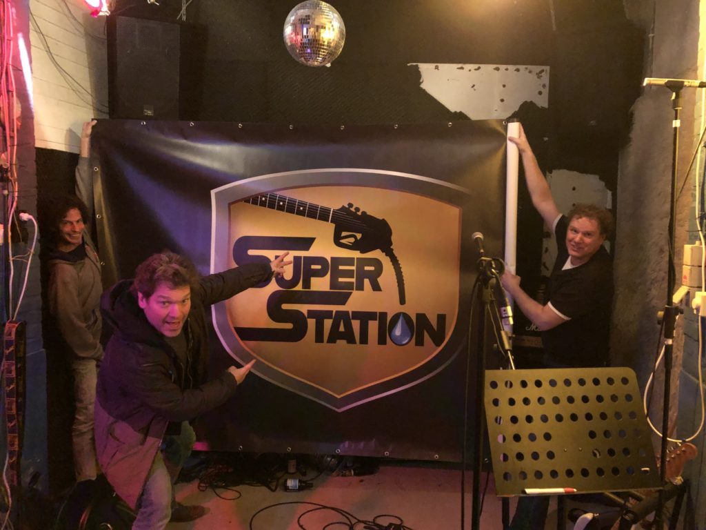 We got ourselves a pretty nice banner